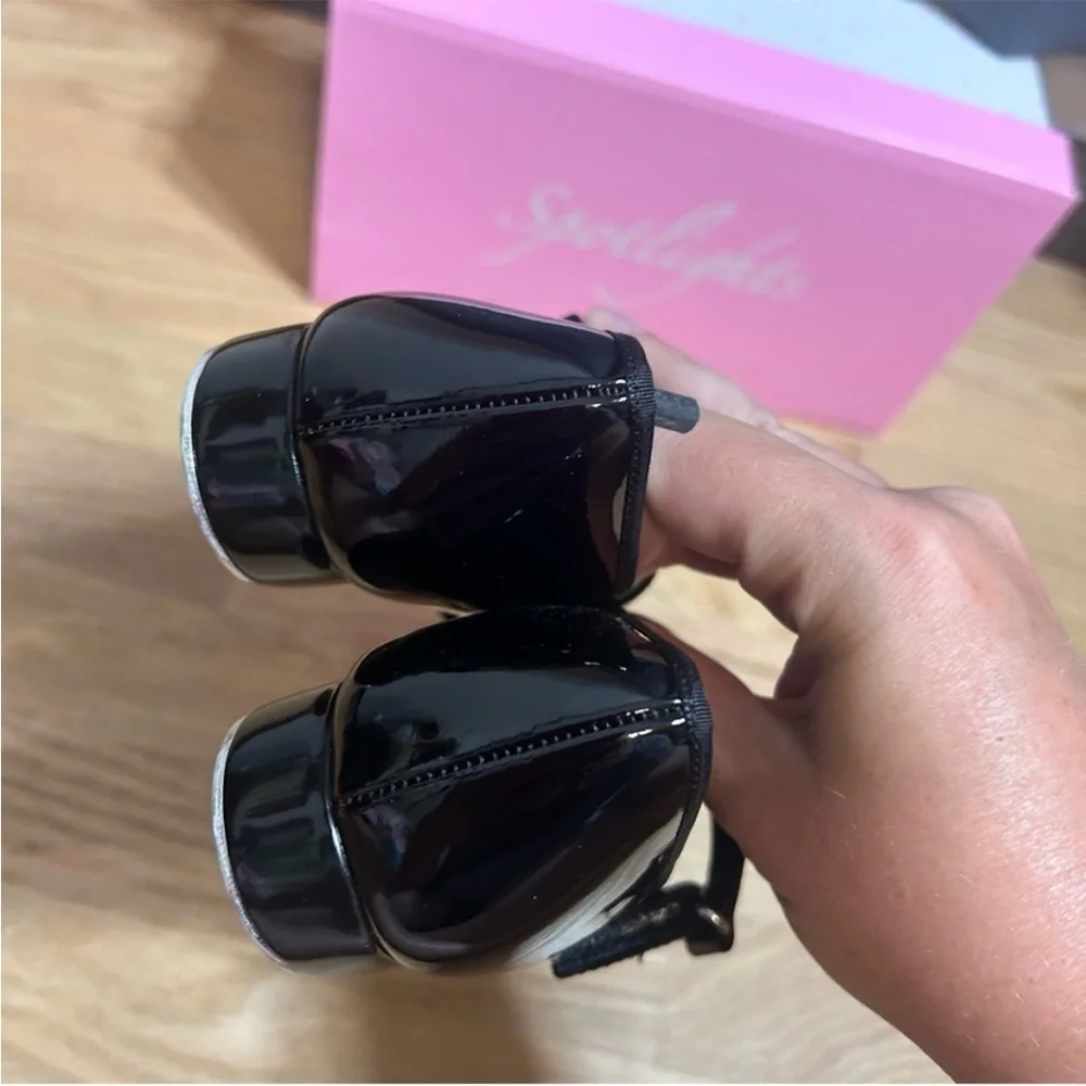 Spotlights Black Patent Tap Shoes NEW Sz 1 Dance Kids Youth